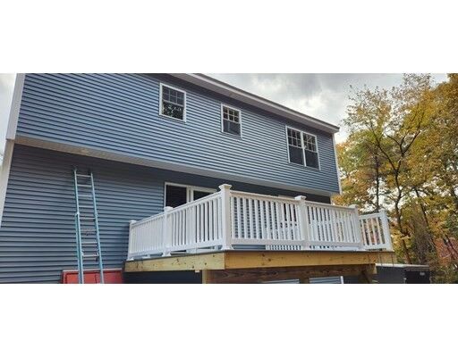 Property Photo:  20 Glen Denin  NH 03079 