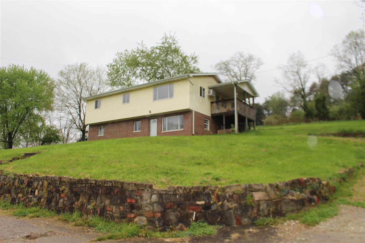 Property Photo:  4014 Earl Drive  WV 25701 