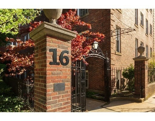 Property Photo:  16 Chauncy 10  MA 02138 