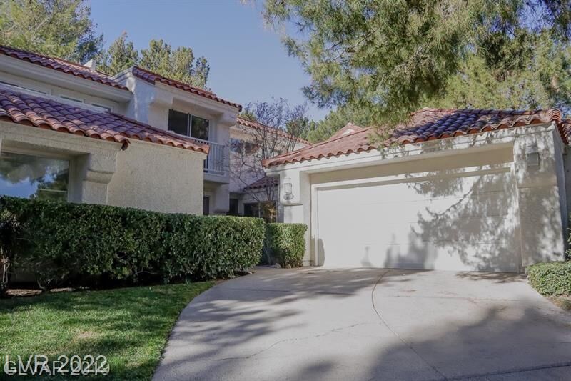 Property Photo: 6990 Emerald Springs Lane NV 89113