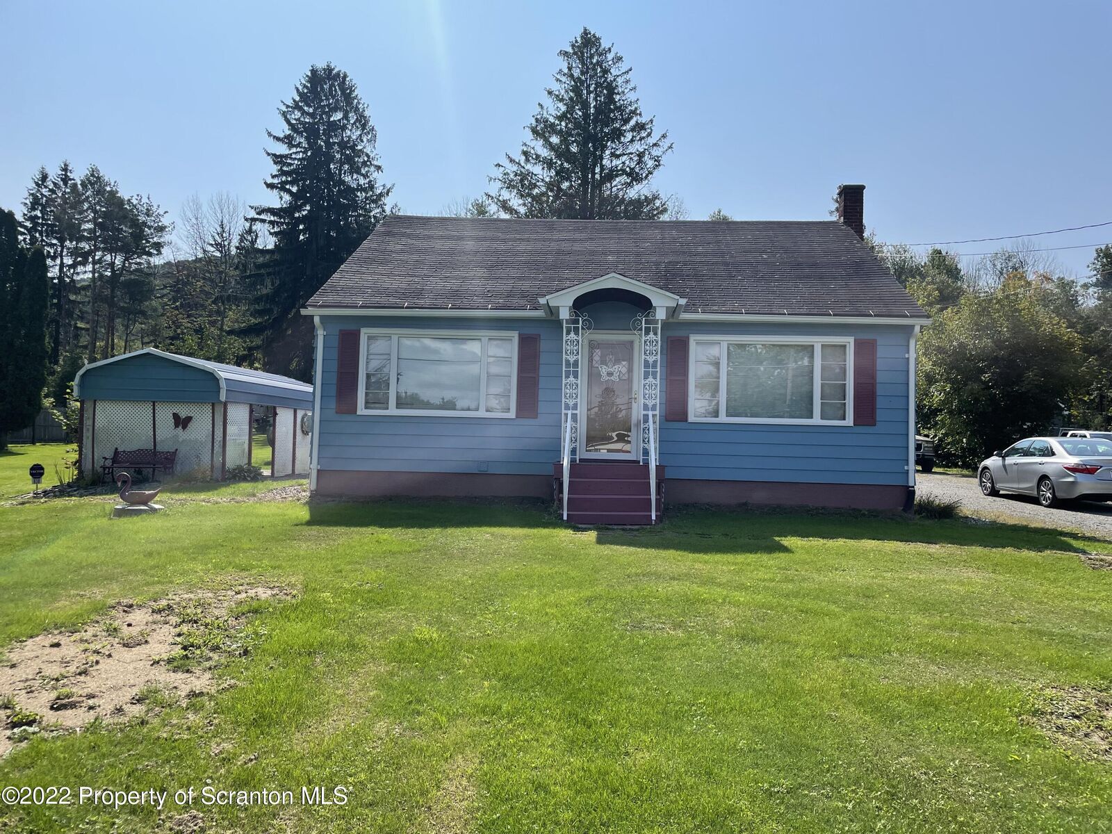 Property Photo:  838 Justus Boulevard  PA 18447 