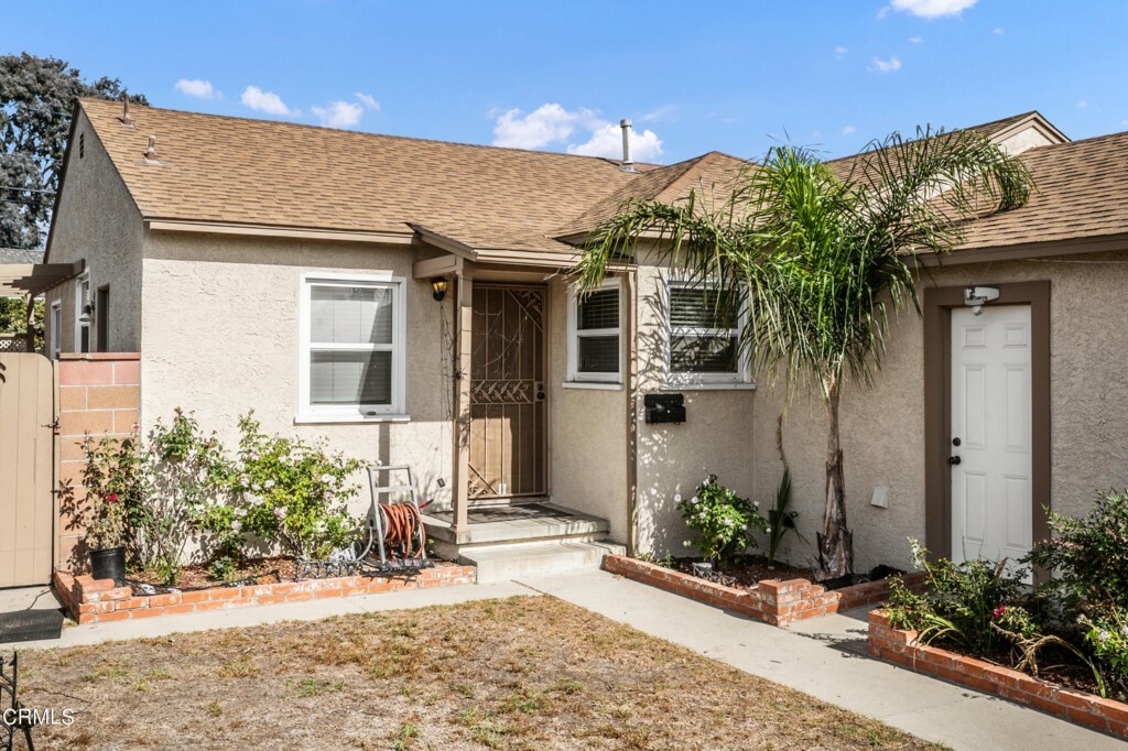 Property Photo:  653 E Clara Street  CA 93041 