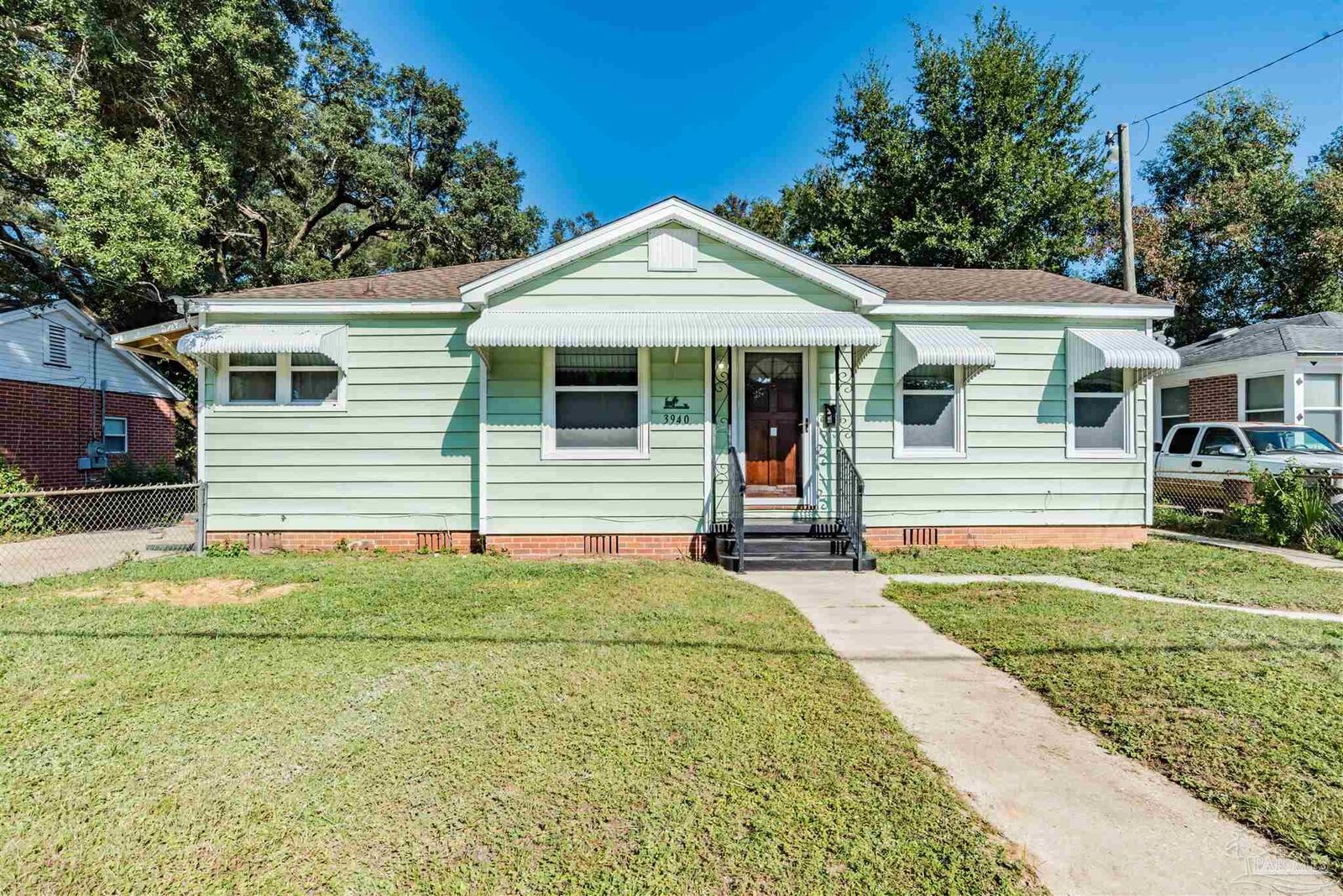 Property Photo: 3940 W Jackson St FL 32505