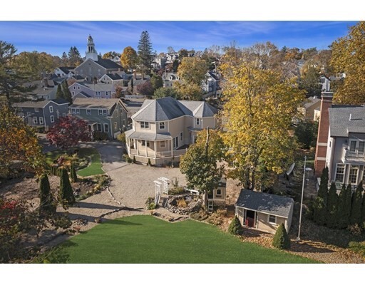 Property Photo: 10 Stacey Court MA 01945