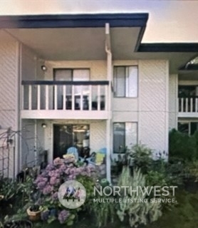 6625 Lakeview Drive NE B201  Kirkland WA 98033 photo