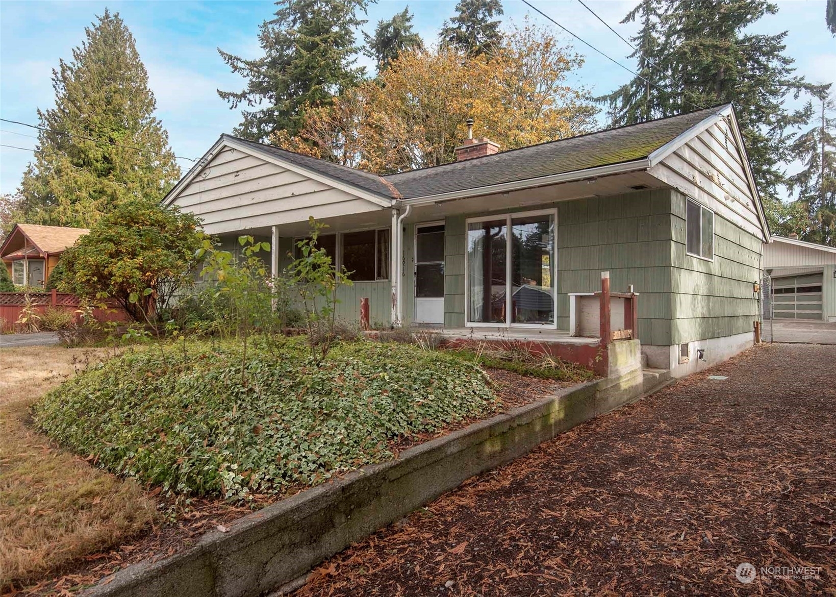 Property Photo:  16916 Stone Avenue N  WA 98133 