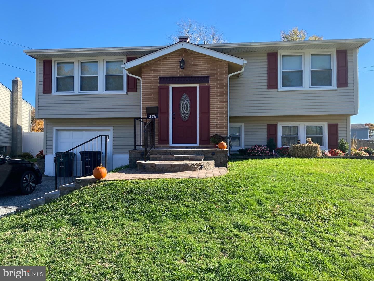 Property Photo:  276 Ireland Terrace  NJ 08094 