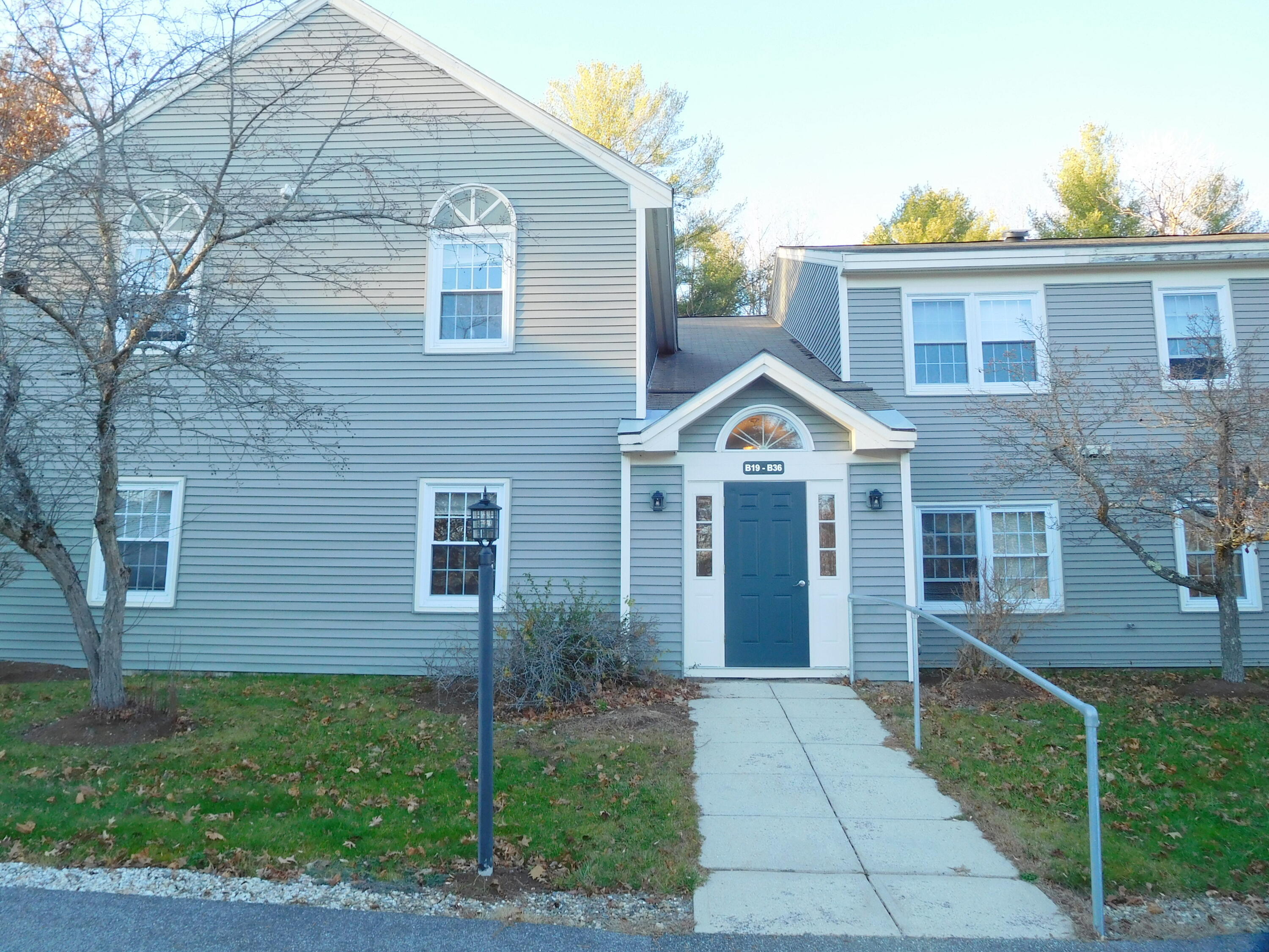Property Photo:  28 Somerset B-28  ME 04032 