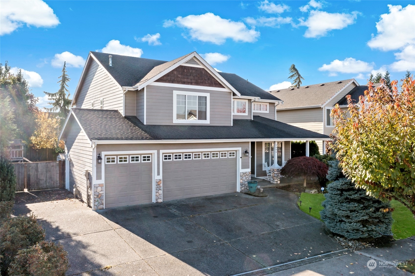 Property Photo: 1606 12th Avenue NW WA 98371