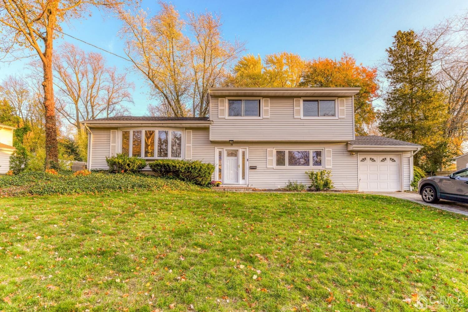 Property Photo:  19 Colburn Road  NJ 08816 