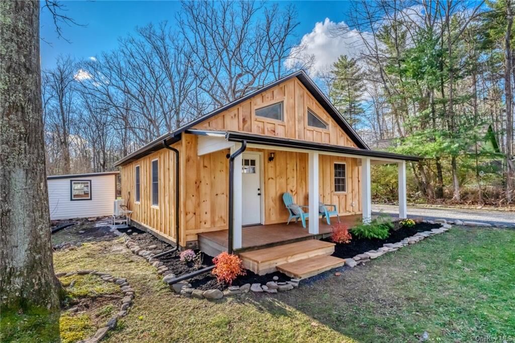 Property Photo:  79 Mountain Road  NY 12481 