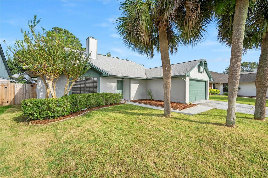 Property Photo: 544 Silvergate Loop FL 32746