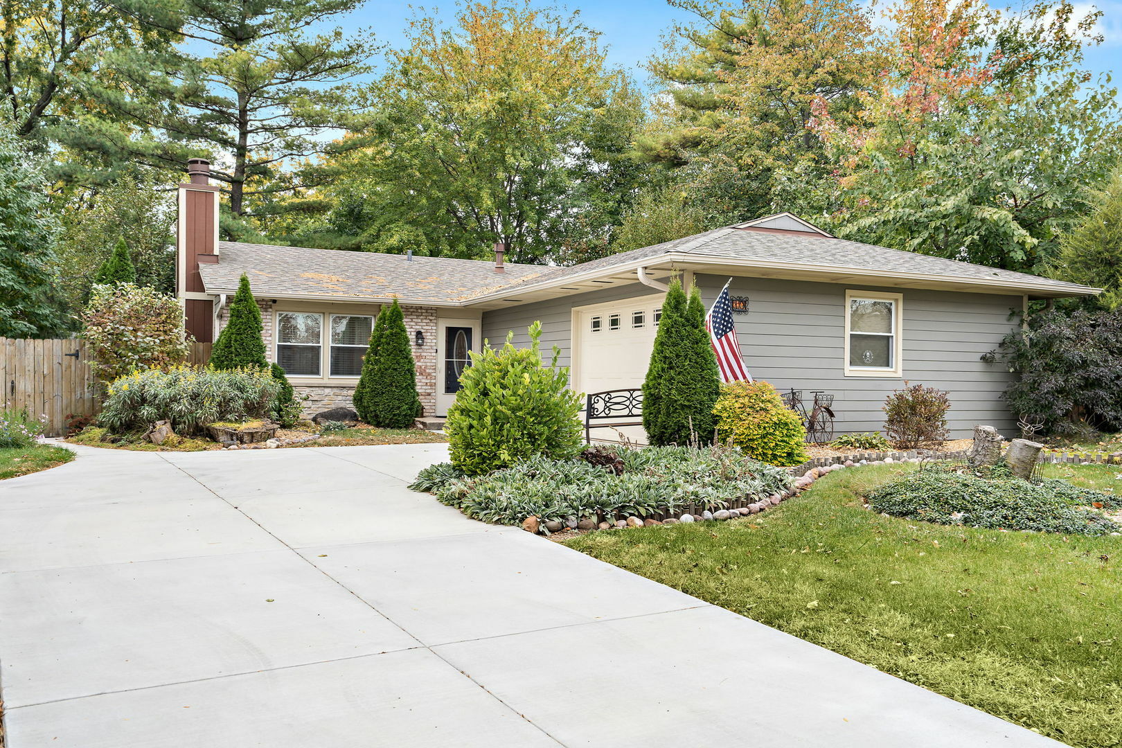 Property Photo:  10 Hanson Circle  IL 60446 