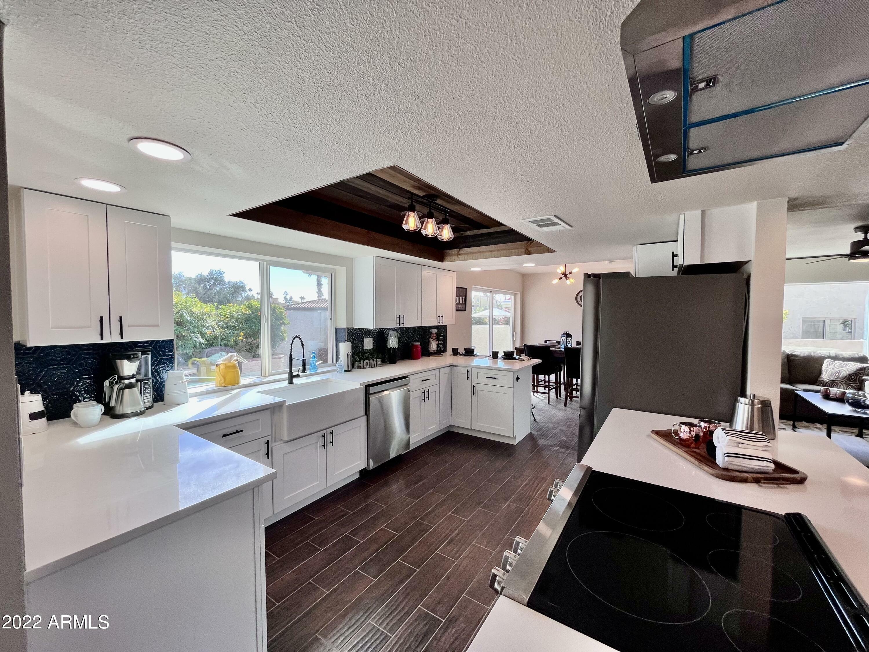 Property Photo:  1731 E Frier Drive  AZ 85020 