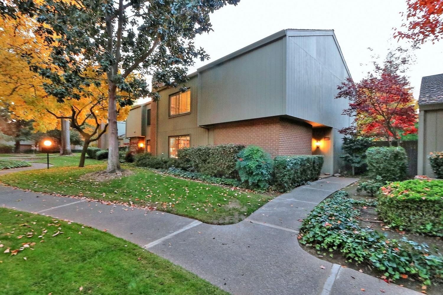 Property Photo:  1003 Dunbarton Circle  CA 95825 