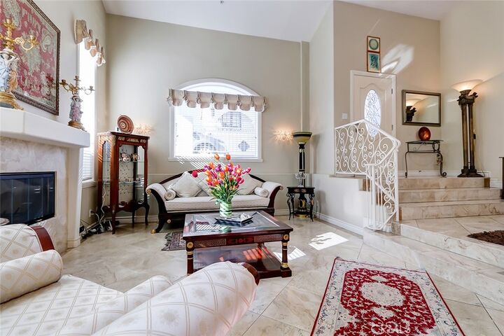 Property Photo:  1208 Mackay Lane  CA 90278 