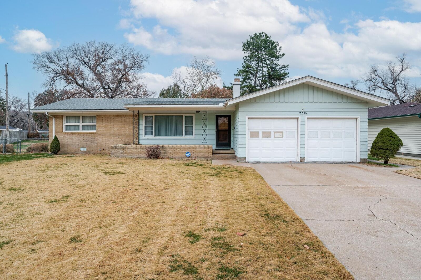 Property Photo:  2341 N Marigold Ln  KS 67204 