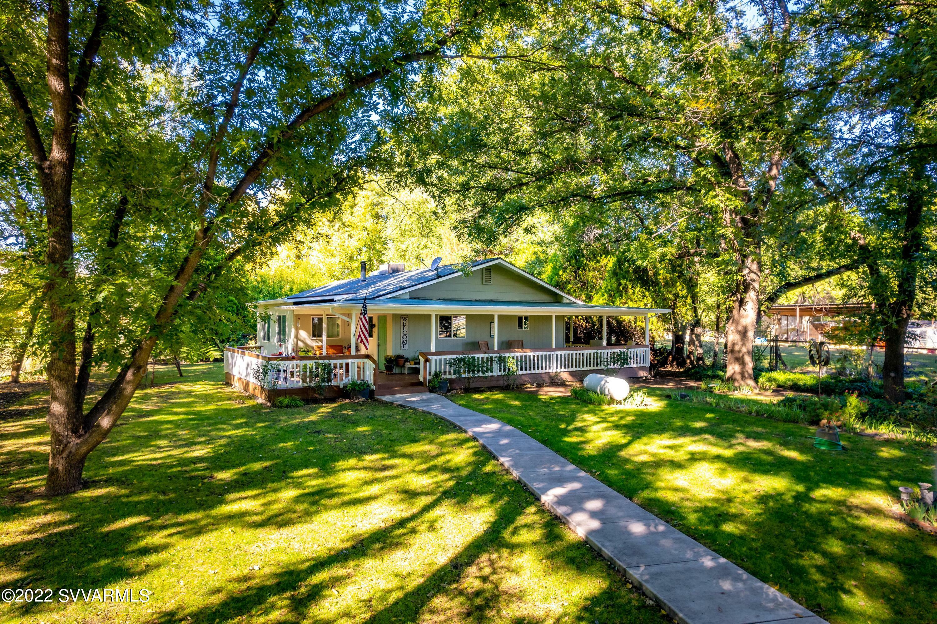 Property Photo: 1832 N River View Drive AZ 86322