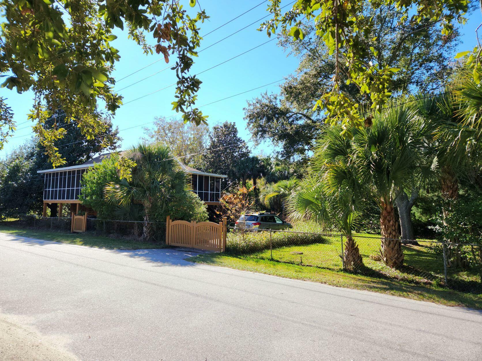 Property Photo:  1918 Ion Ave  SC 29482 