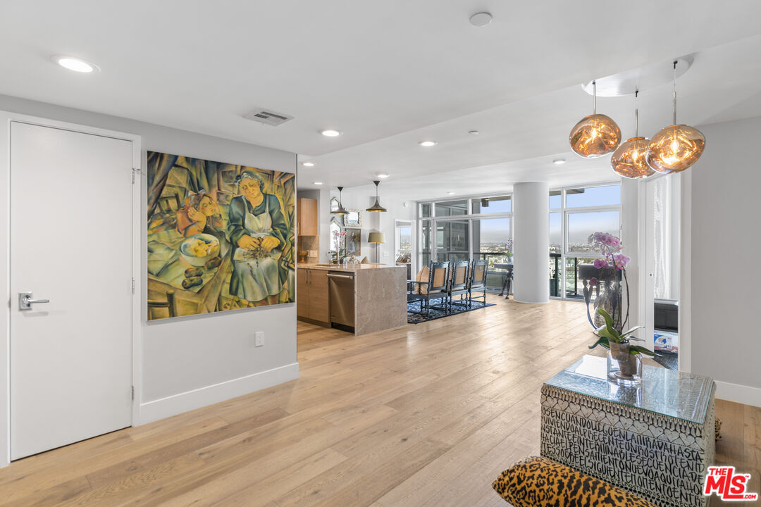 Property Photo:  13650   Marina Pointe Dr 1509  CA 90292 
