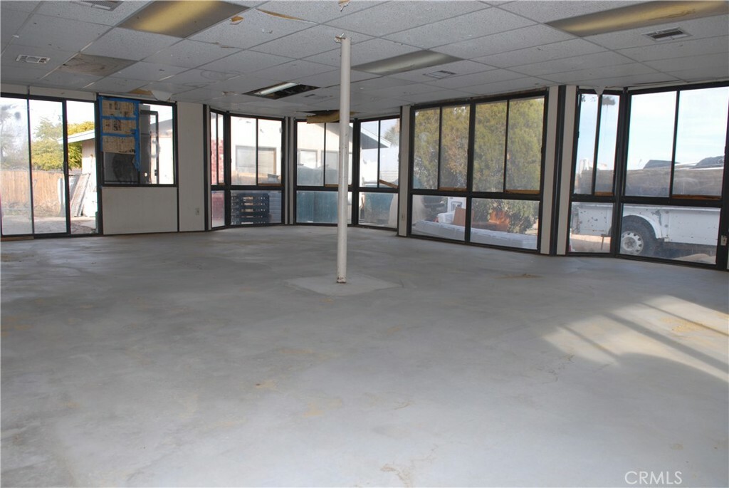 Property Photo: 9815 Cottonwood Avenue CA 92345