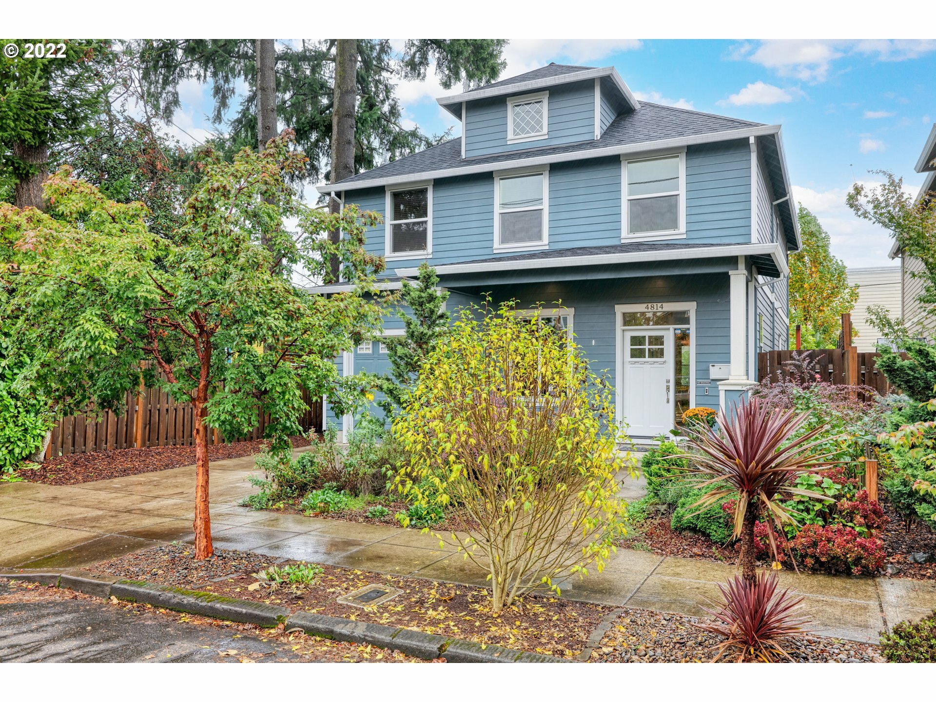 Property Photo:  4814 SE 63rd Ave  OR 97206 