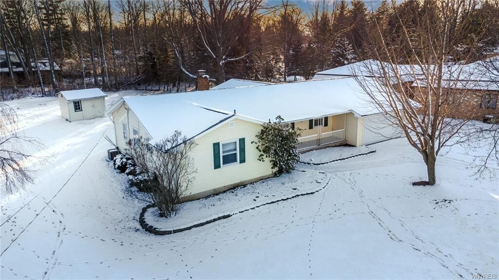 Property Photo: 5124 East River Rd NY 14072