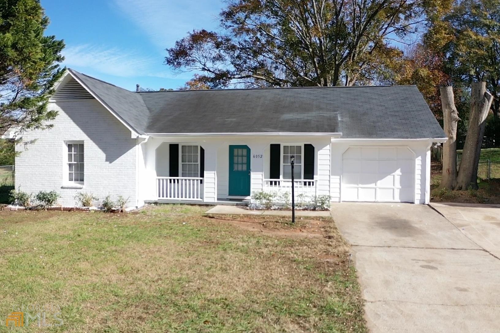 Property Photo:  6052 Chaseland Drive  GA 30273 