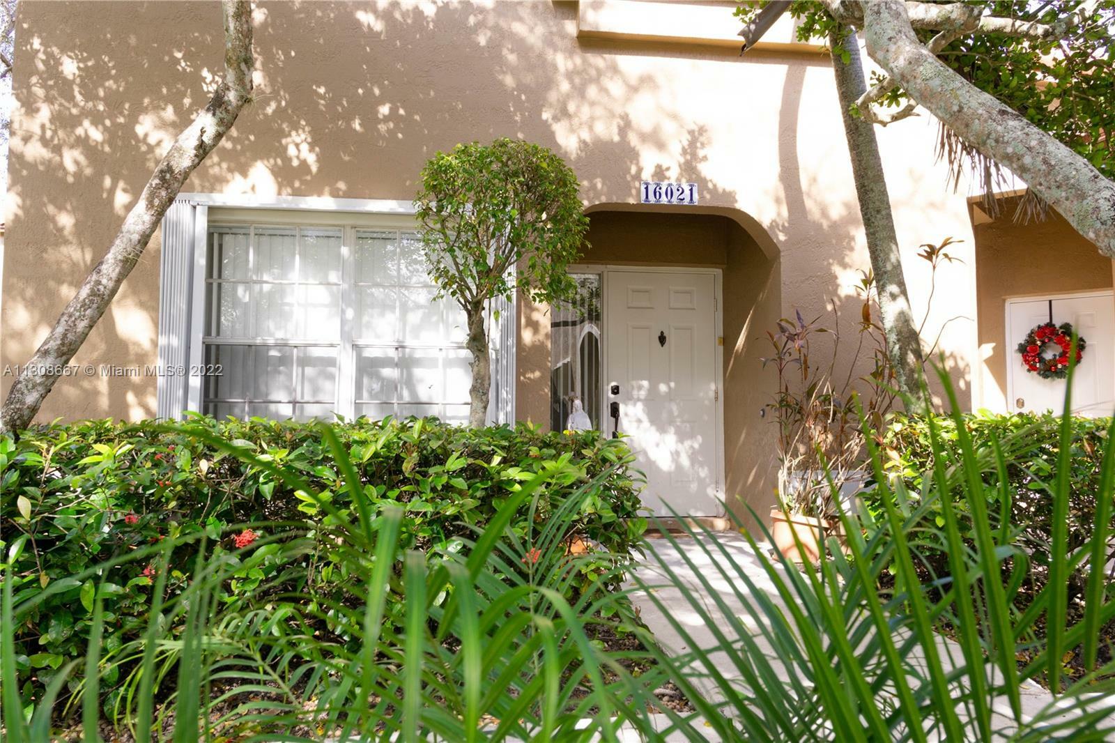 Property Photo:  16021 Emerald Cove Rd 1  FL 33331 