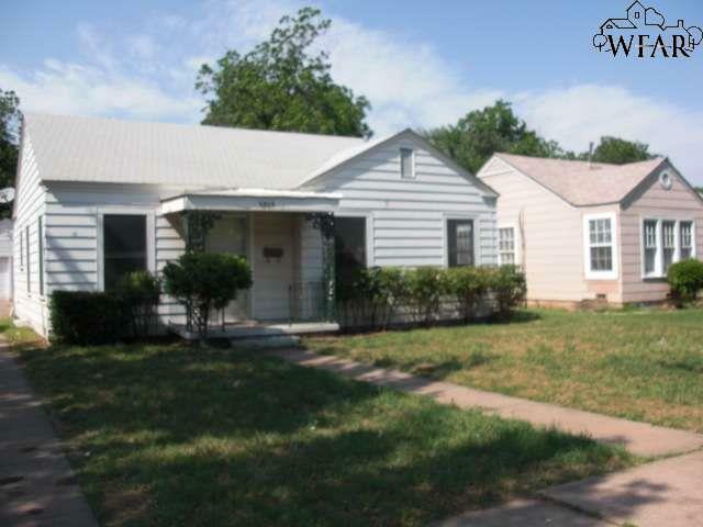 Property Photo: 1812 Wilson Street TX 76301