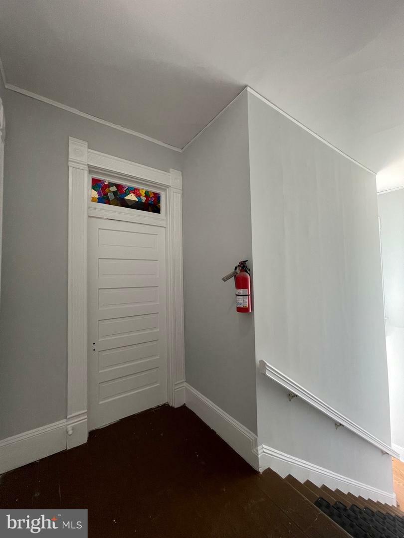 Property Photo: 1122 Caroline Street Apt 3 VA 22401