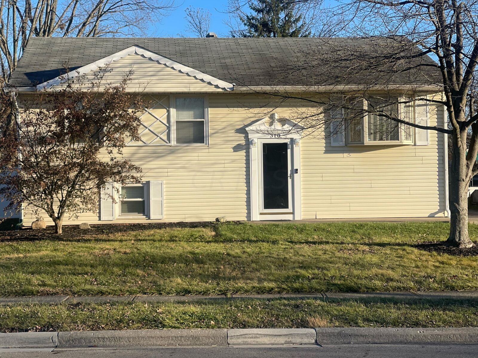 Property Photo:  310 Lincolnshire Road  OH 43230 