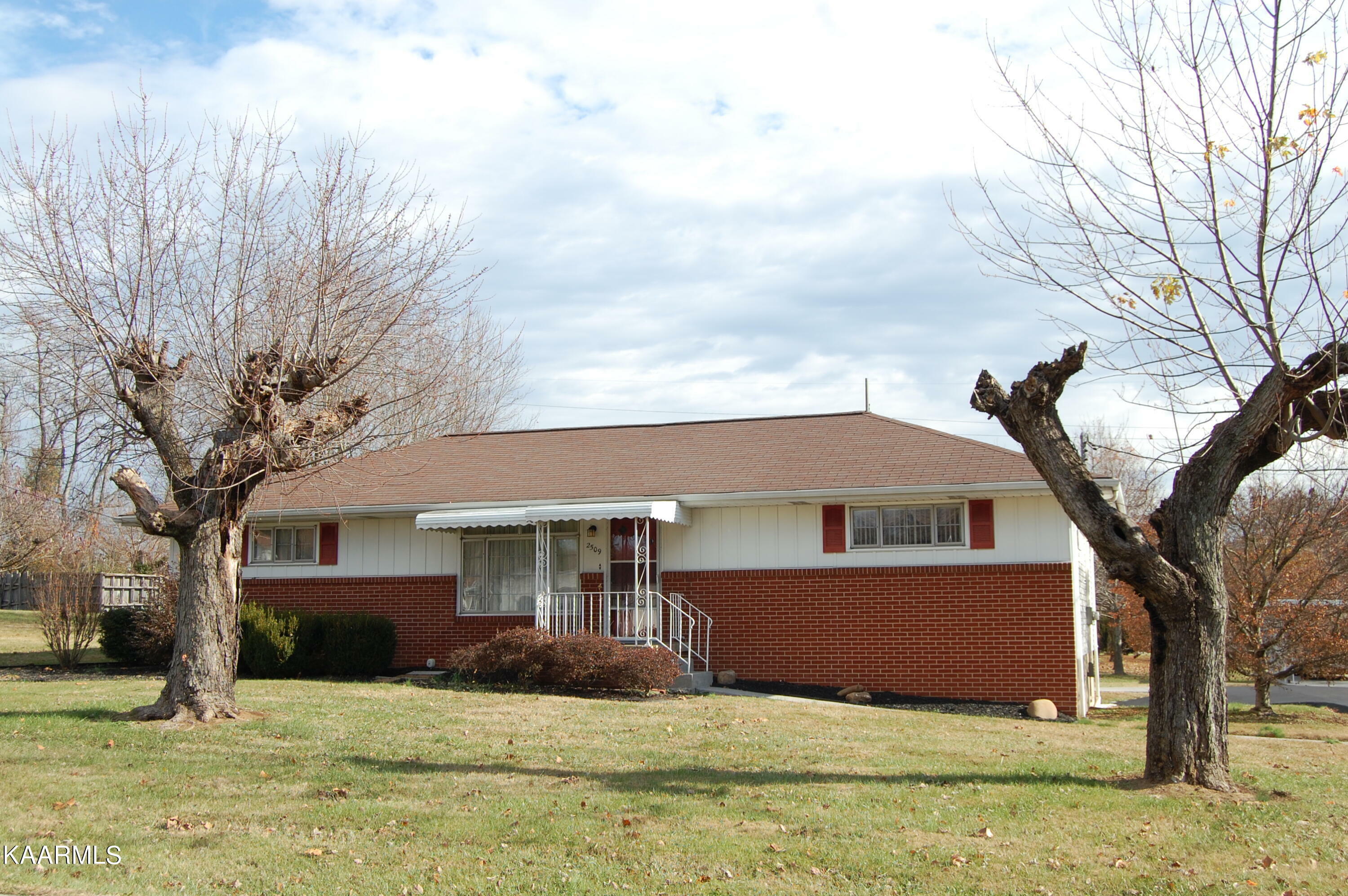 Property Photo:  2509 Sanderson Rd  TN 37921 