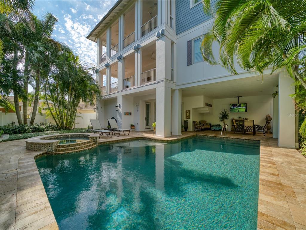 Property Photo: 1013 Eldorado Avenue FL 33767