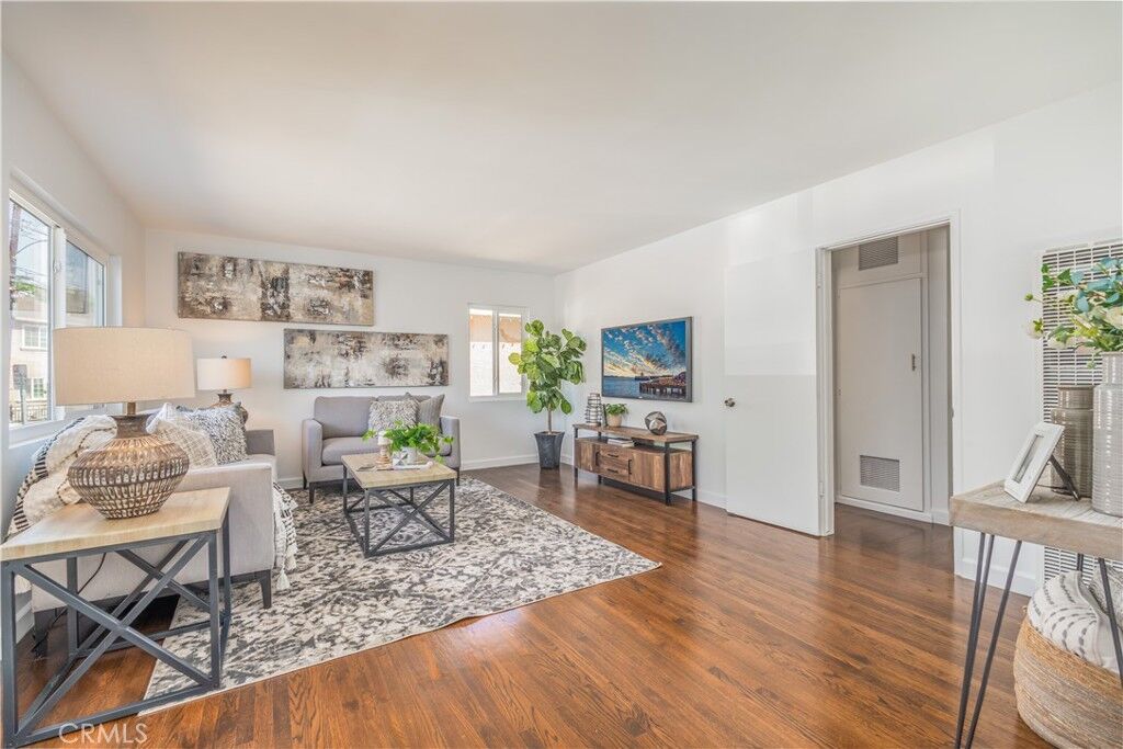 Property Photo:  3842 E 5th Street  CA 90063 