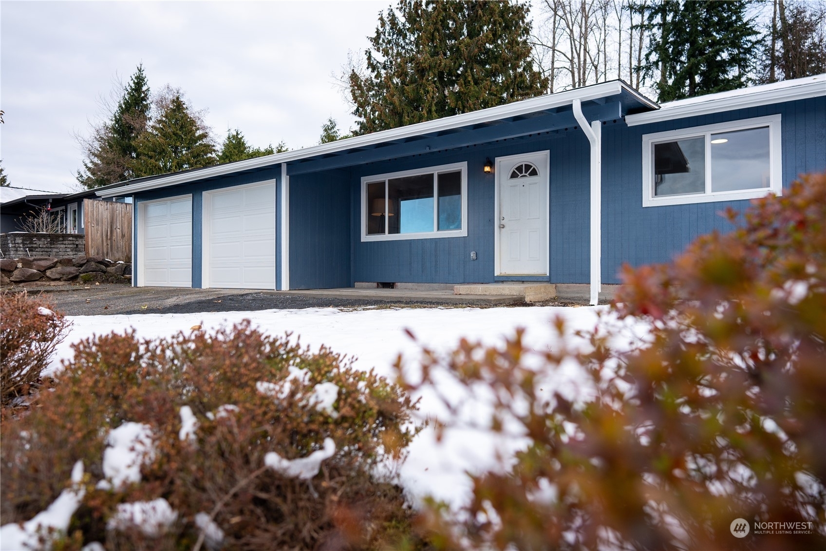 Property Photo:  1007 87th Avenue NE  WA 98258 