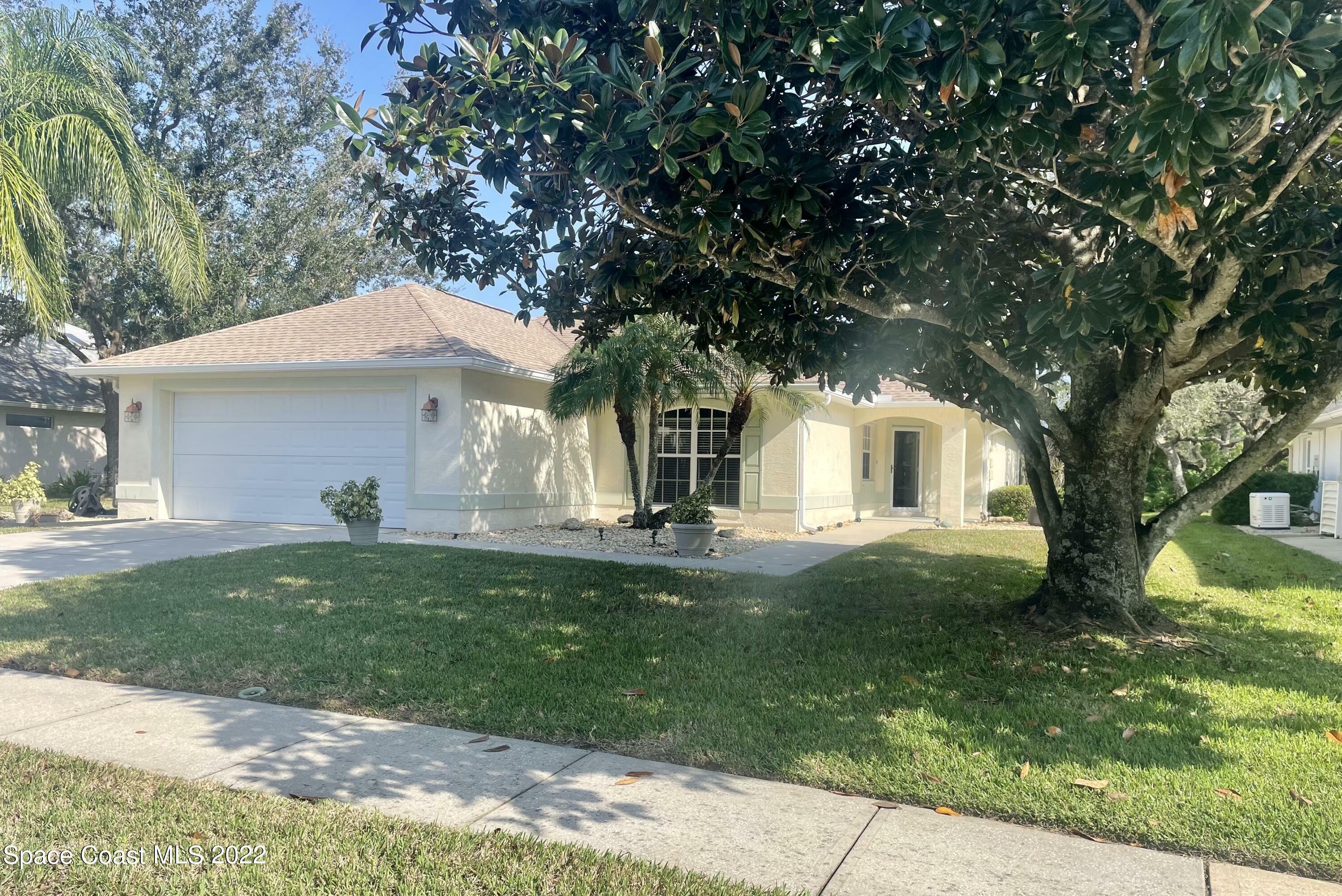 Property Photo:  2715 Turnbull  Estates Drive  FL 32168 