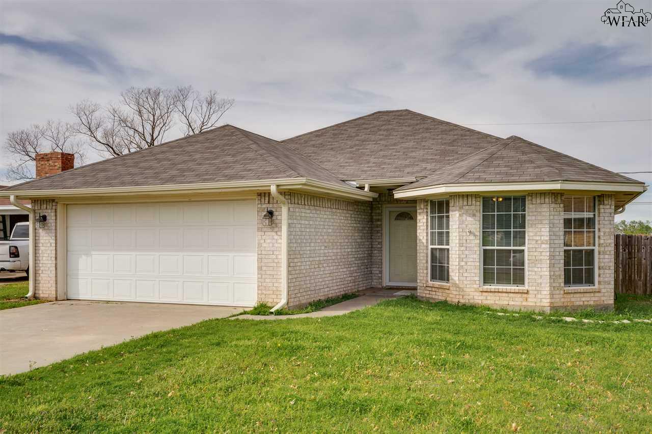 Property Photo:  5207 Northview Drive  TX 76306 