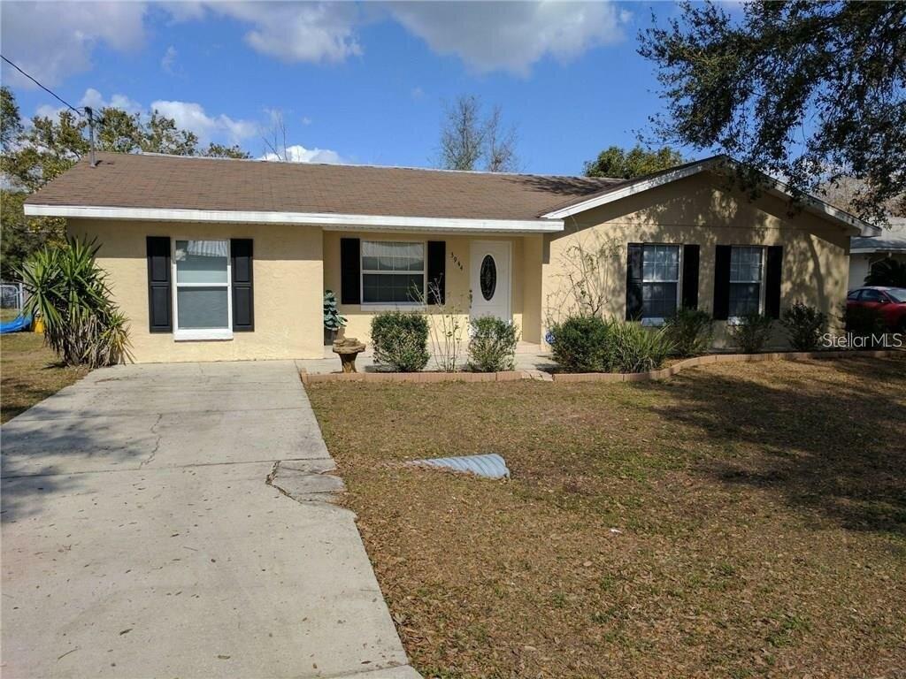 Property Photo:  3944 Strickland Court  FL 33812 