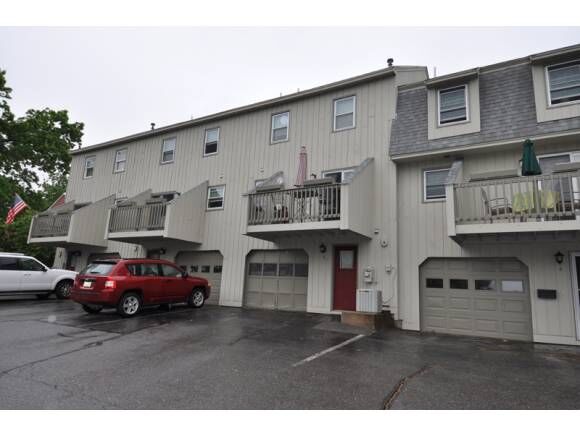 Property Photo: 7 Bluestone Drive 7 NH 03060