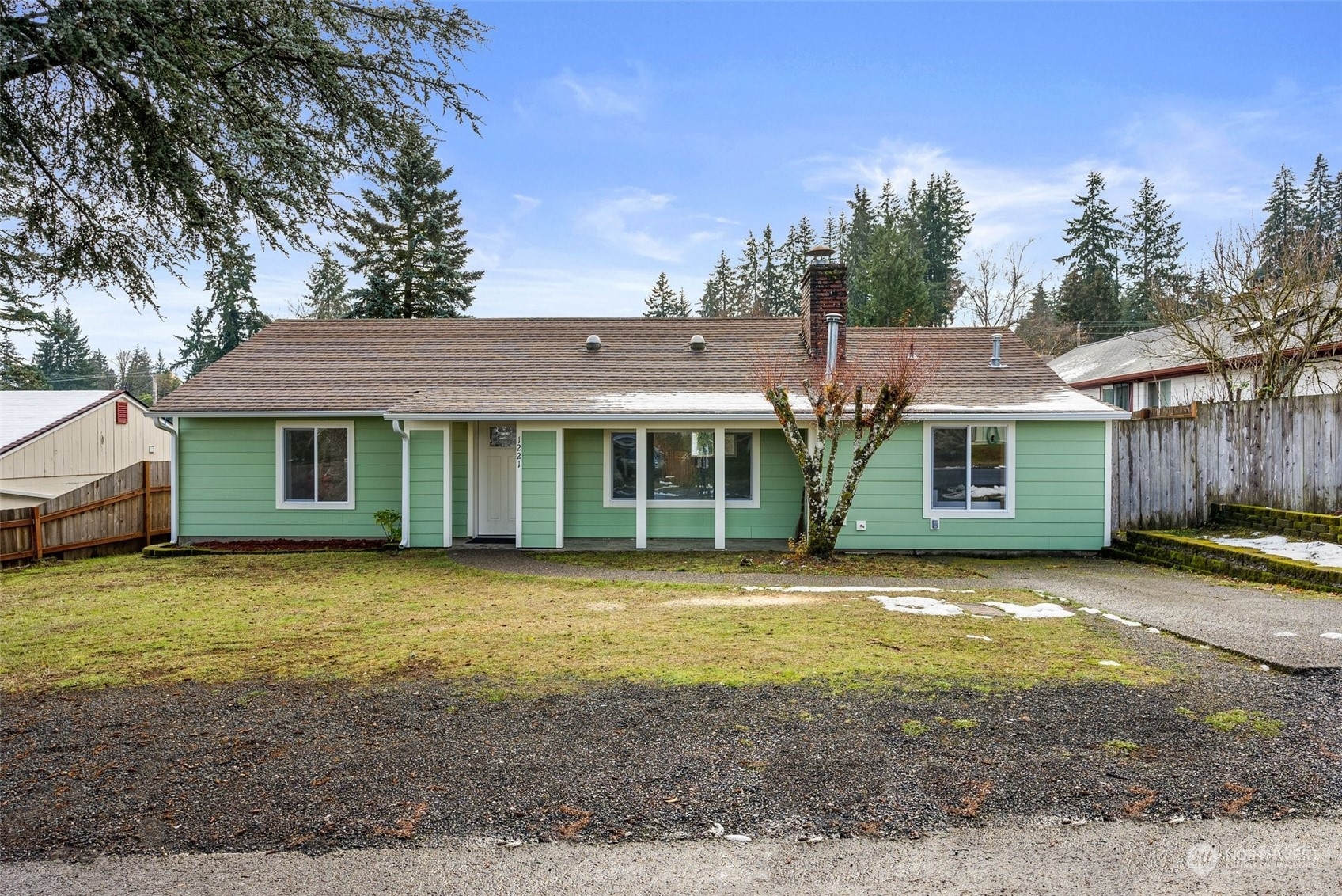 Property Photo:  1221 Thomas Avenue  WA 98584 