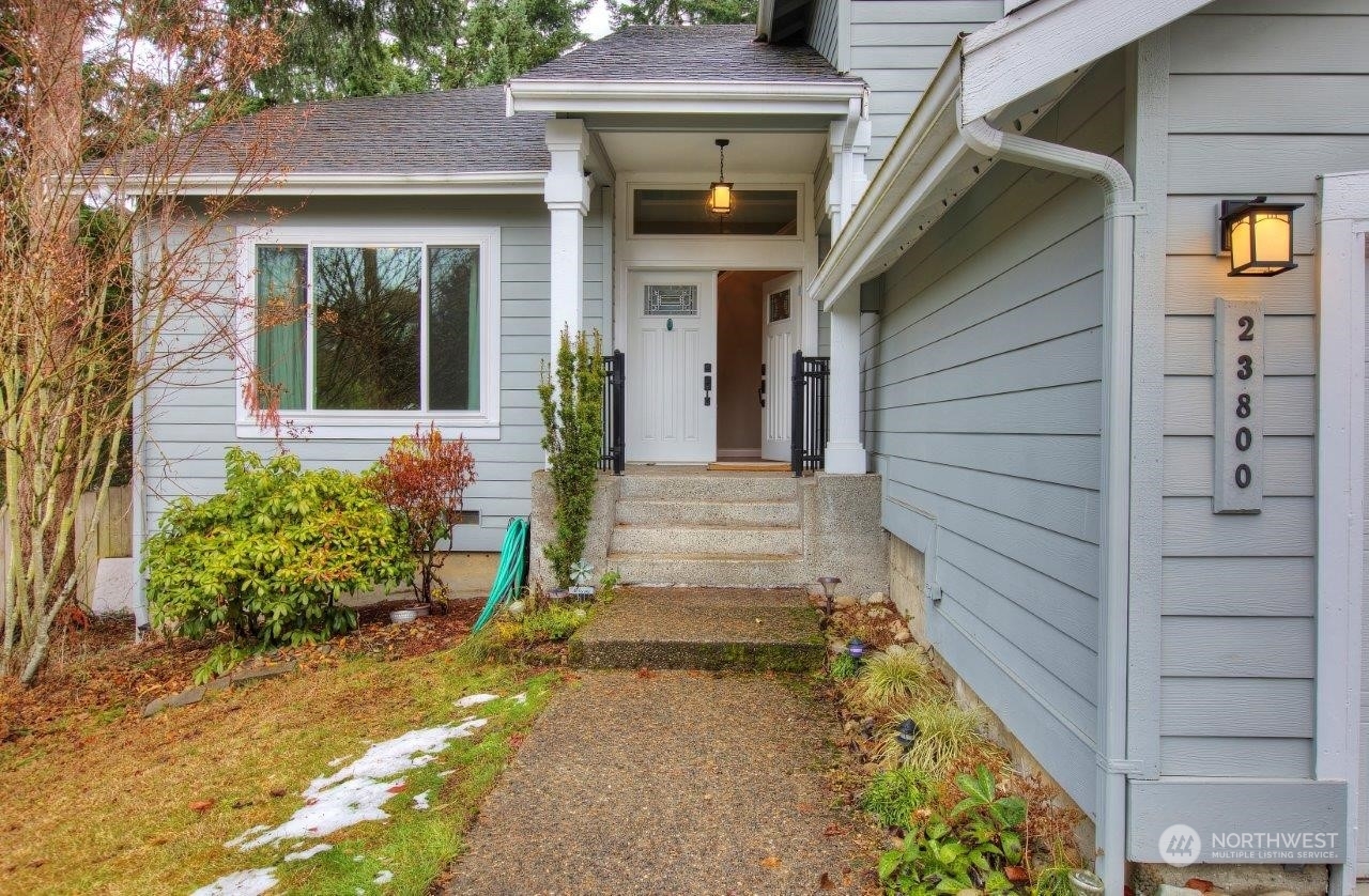 Property Photo:  23800 127th Place SE  WA 98031 