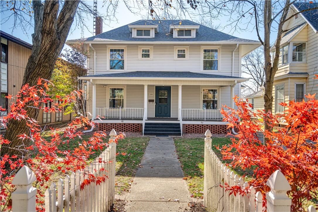 Property Photo:  1309 Lafayette Avenue  IL 61938 