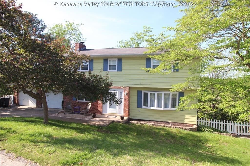 Property Photo: 1109 Skytop Circle WV 25314