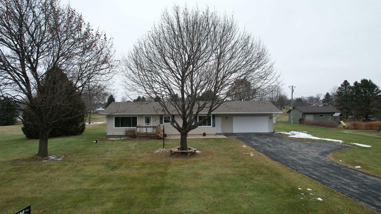 Property Photo:  W8834 Hemlock Rd  WI 53916 