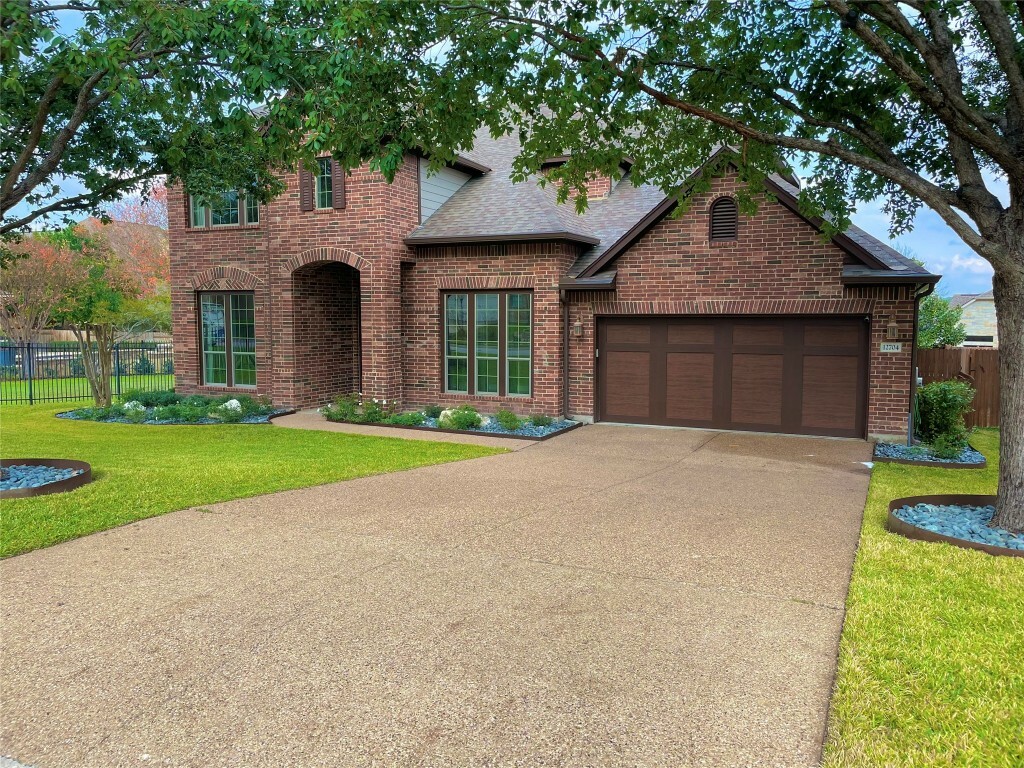Property Photo: 12704 Little Dipper Path TX 78732