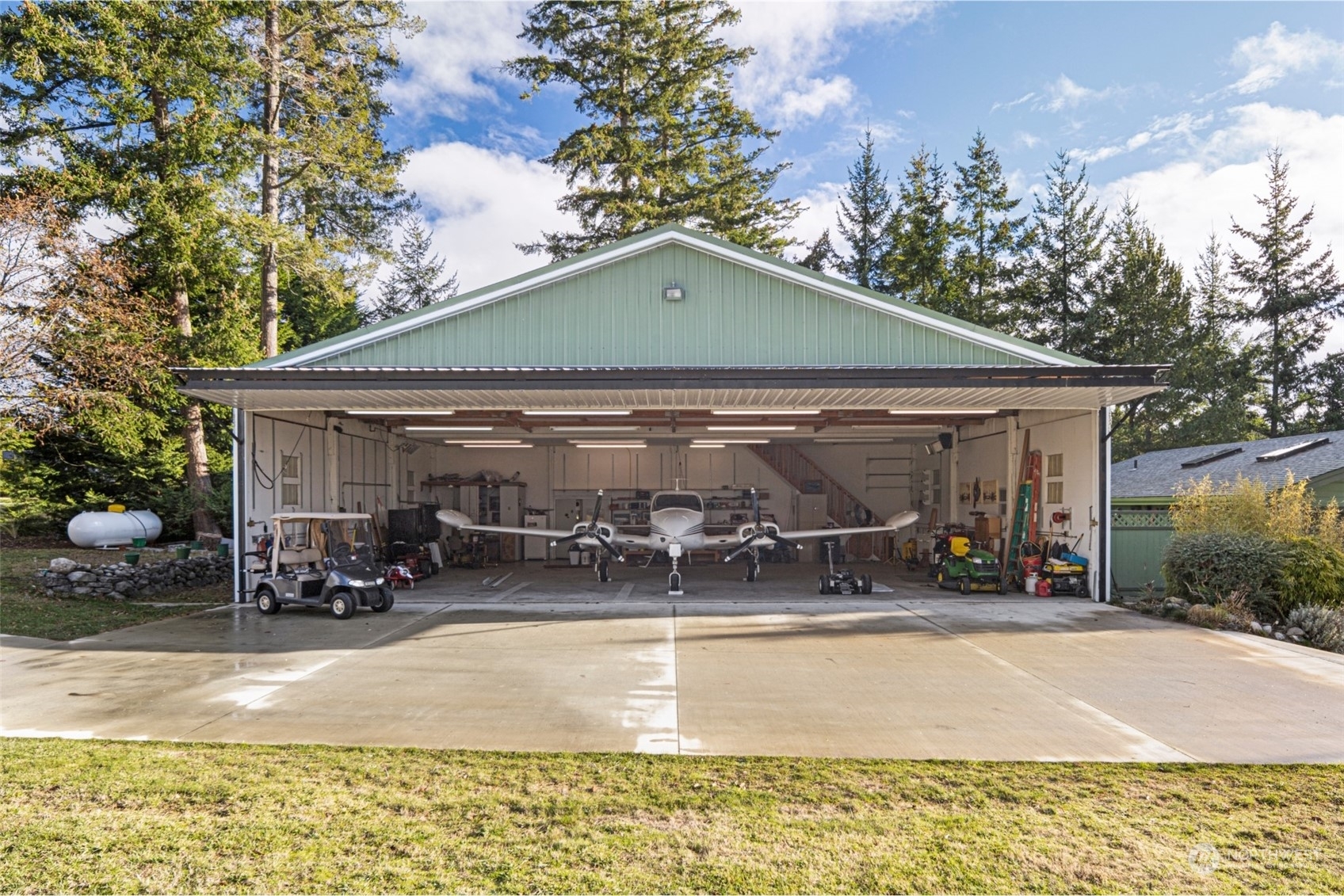 Property Photo:  418 Cessna Avenue  WA 98250 