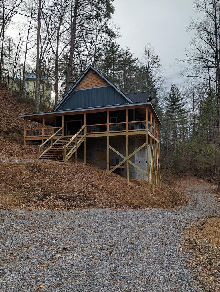 Property Photo: 2489 Waldens Creek Road TN 37862