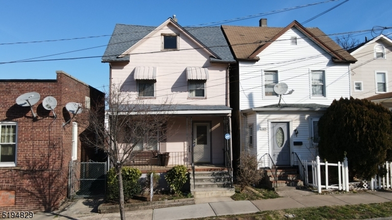 Property Photo:  387 Comstock St  NJ 08901 