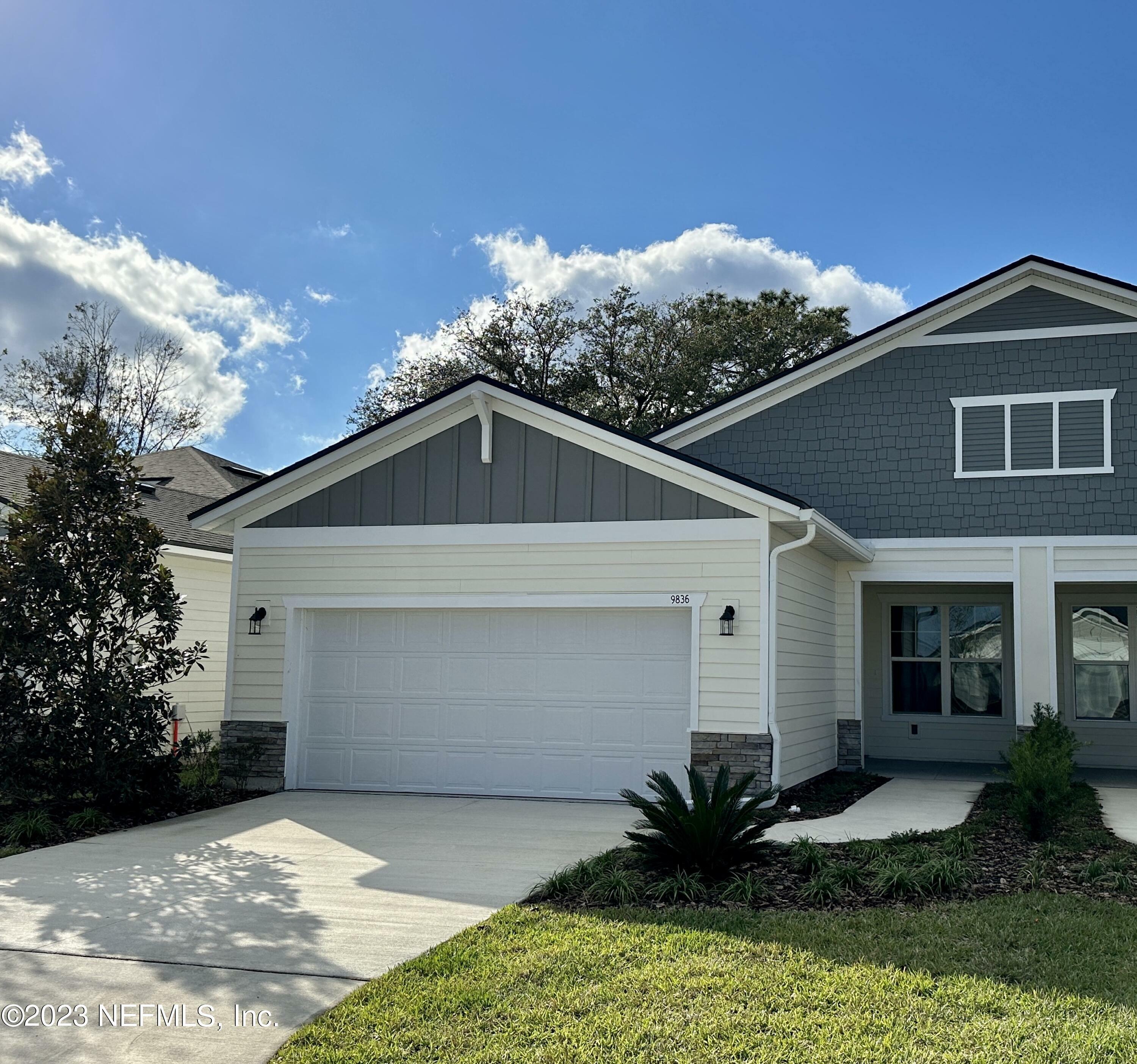 Property Photo:  9836 Stone Oak Court  FL 32257 